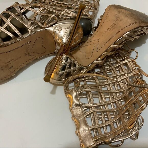 Sophia Webster Delphine Leather Gold /Caged Tie Lace Up Booties Heels 39 - Picture 15 of 15